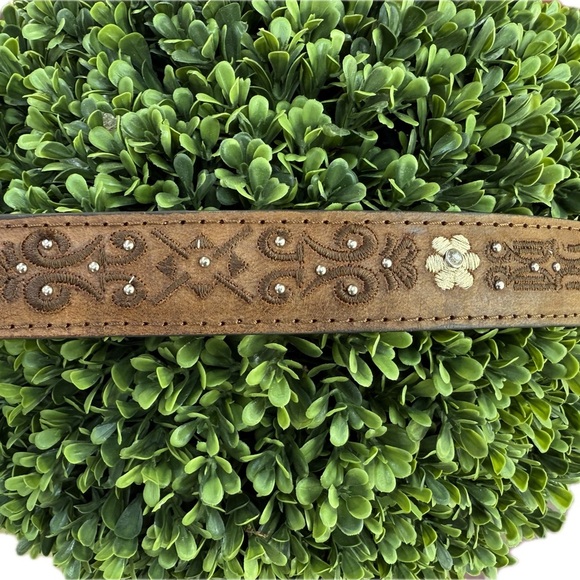Texas Country Western Style Leather Belt Size 38 Made in Mexico –Tooled Floral - Picture 5 of 8